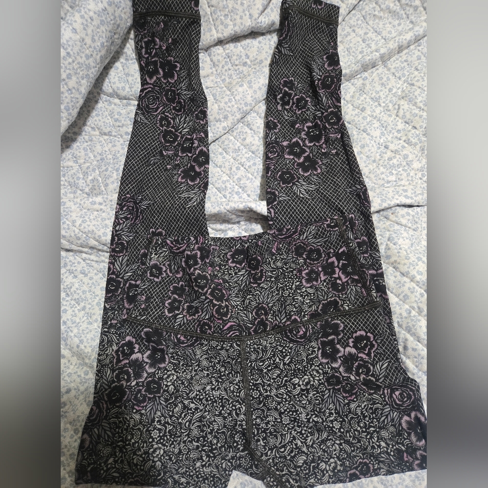 Lulu Leggings Older Style Size 4